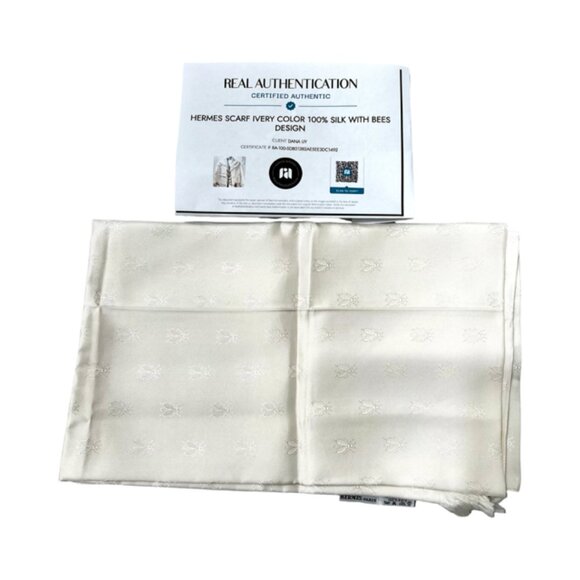 New Unbox HERMES  Stole scarf wrap 100% Silk Satin 58"x36" Ivery Bees FringW/C/A - Picture 3 of 15